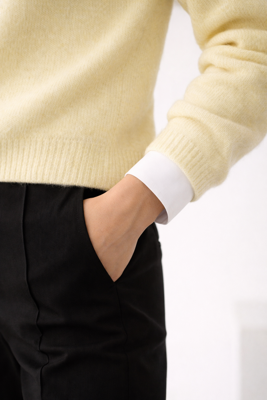 Pullover mit V-Kragen aus Mohair Mix