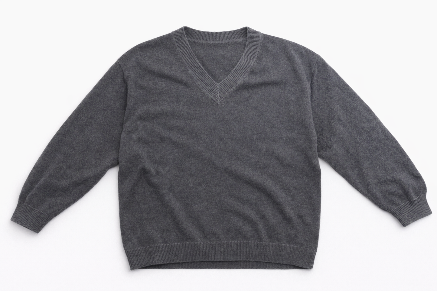 Pullover mit V-Kragen aus Cashmere-Mix