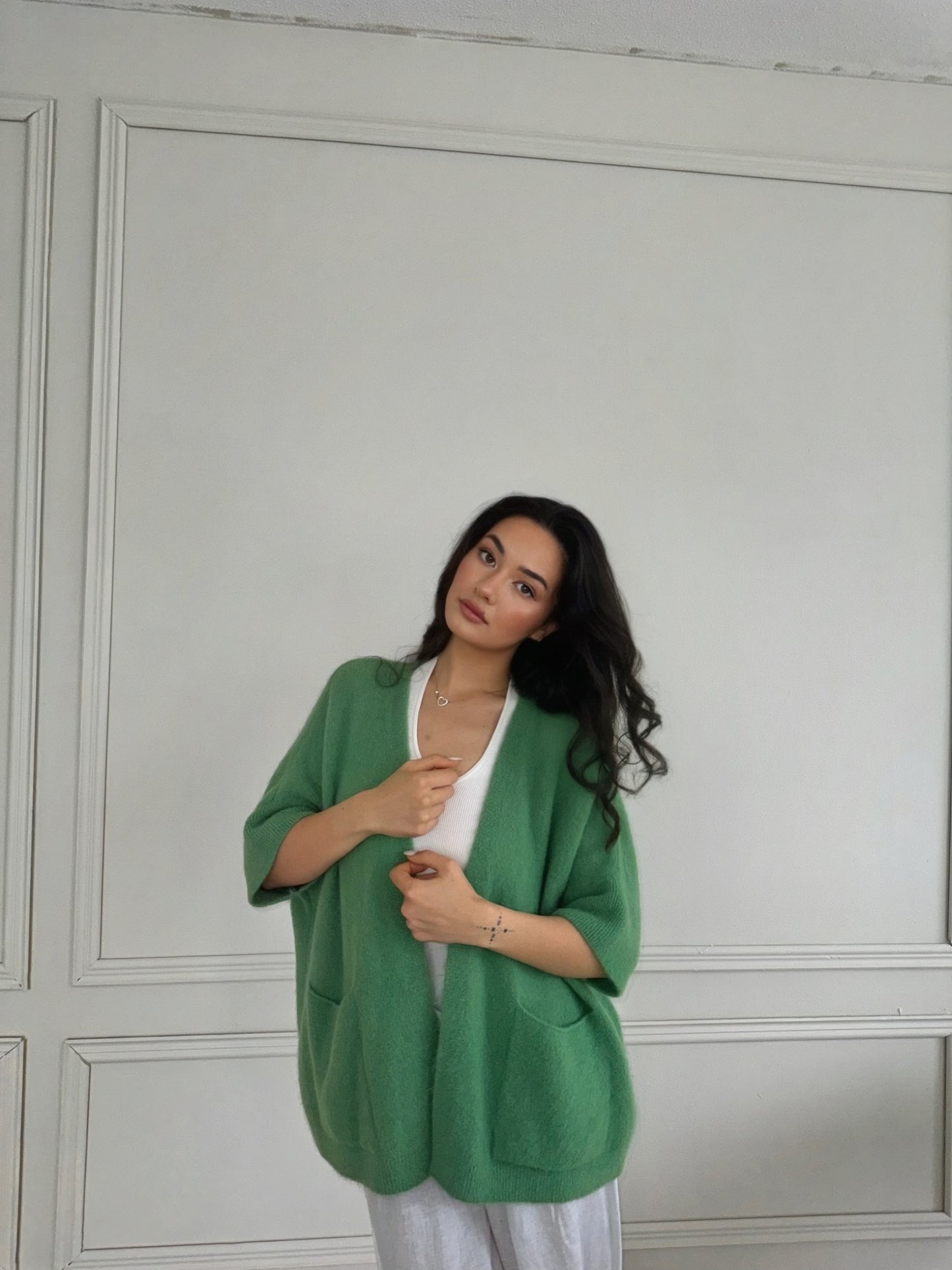 Offene Strickjacke